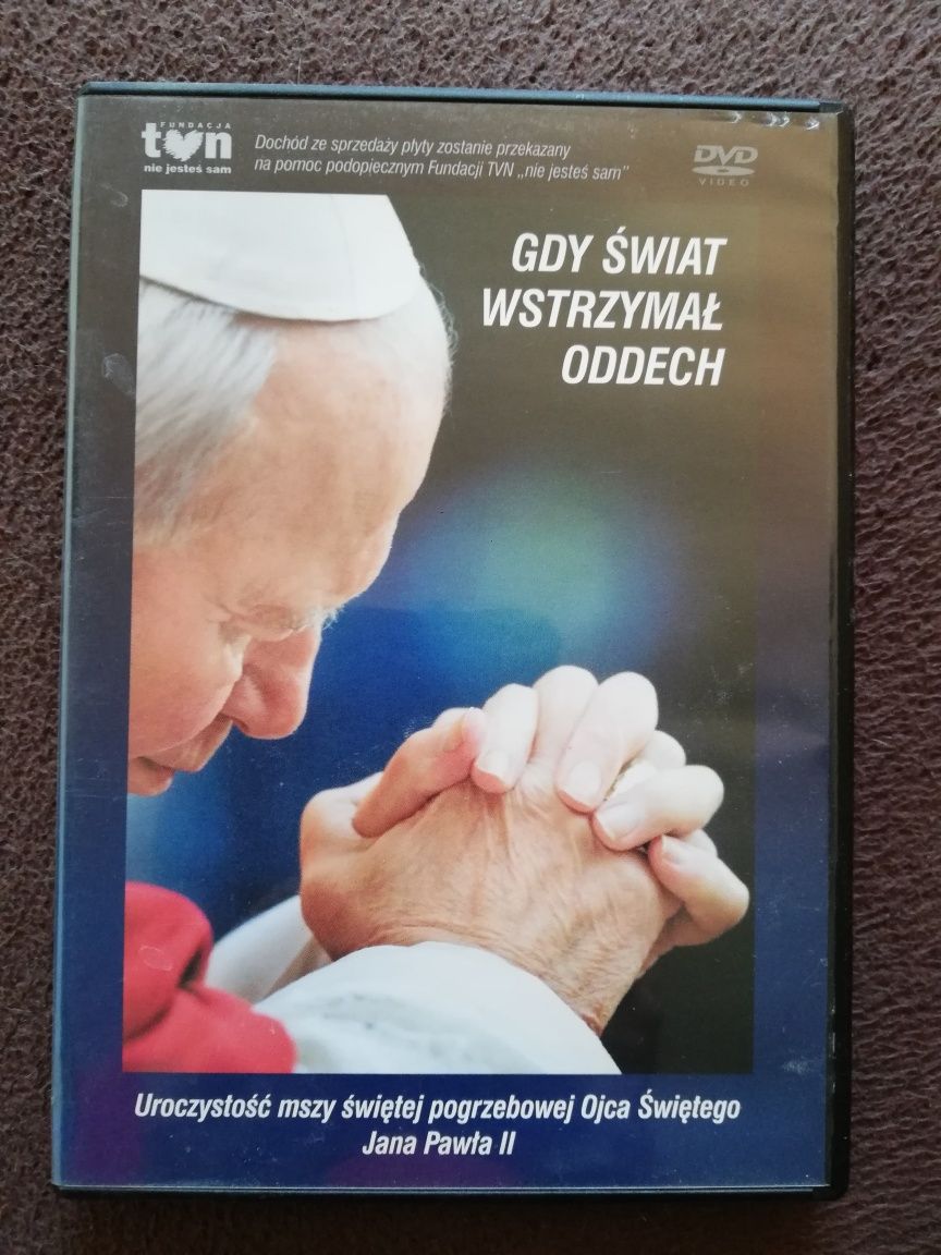 Dwie płyty DVD: Świadectwo i Gdy Świat Wstrzymał Oddech
