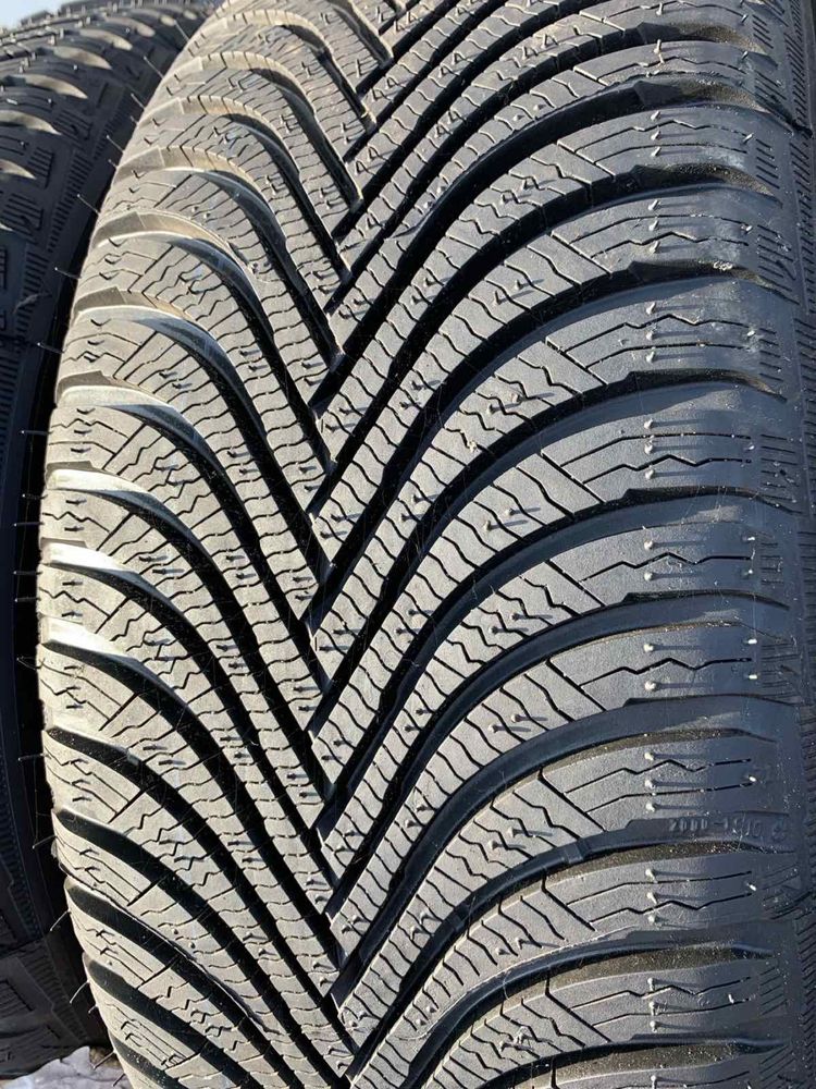 Шини нові 215/55 R16 Michelin  зима, 2024р