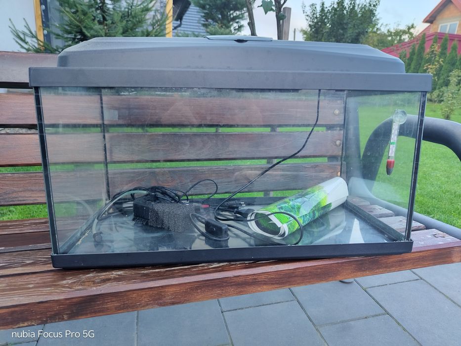 Sprzedam akwarium 60l