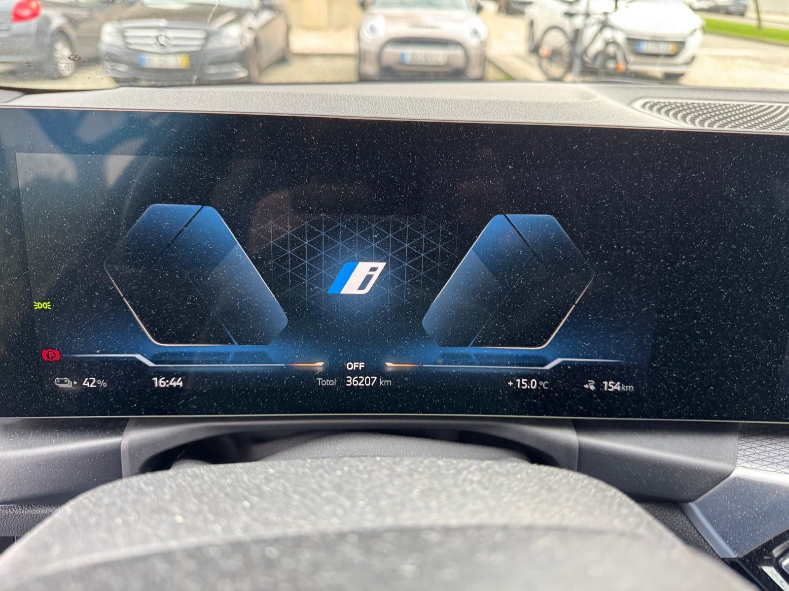 Vendo BMW i4 100% elétrico — conforto, potência e tecnologia de ponta