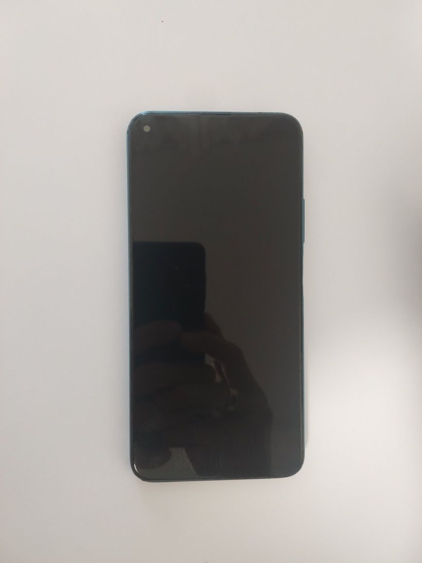 Продам смартфон Honor 20 Pro