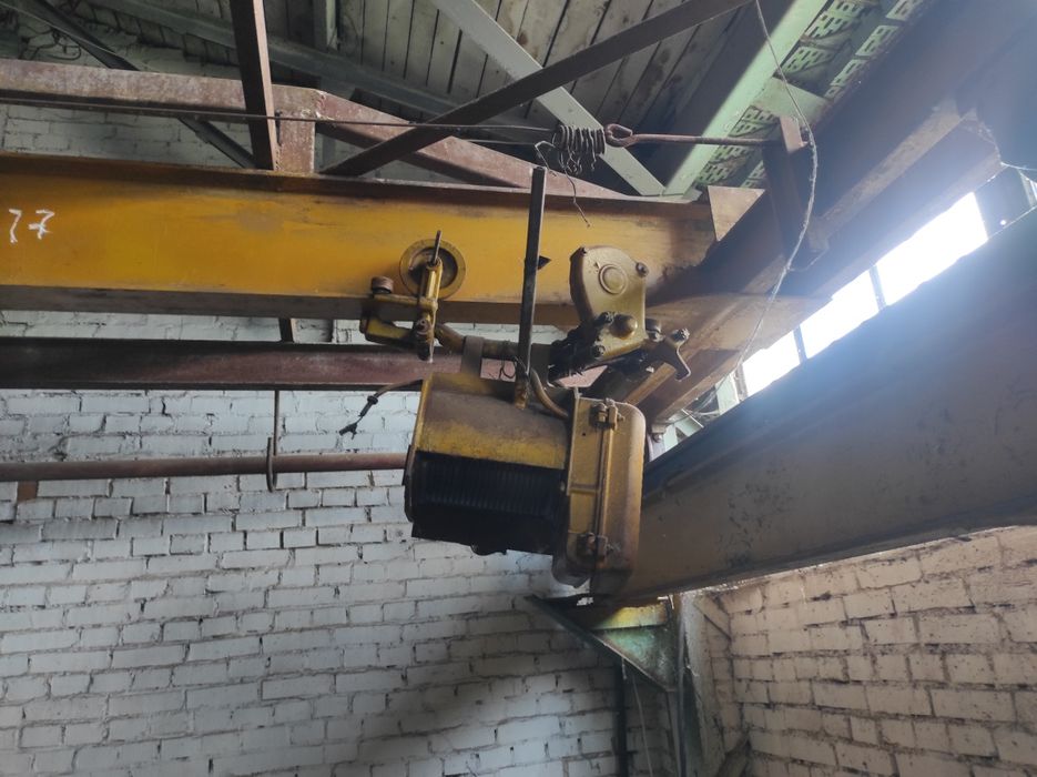 Кранбалка 12 метрів, підйом 2 тони