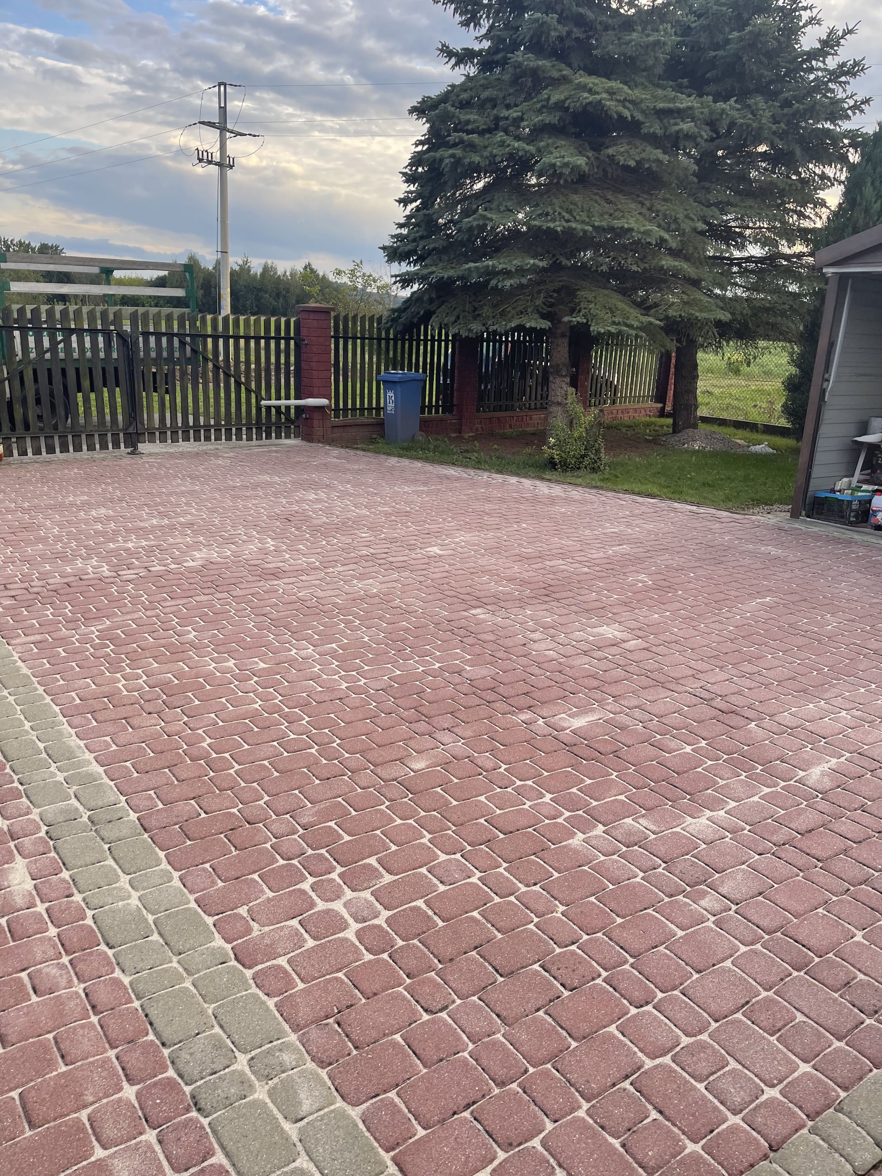 Usługi brukarskie, ogrodzenia panelowe, usługi budowlane, mycie kostki