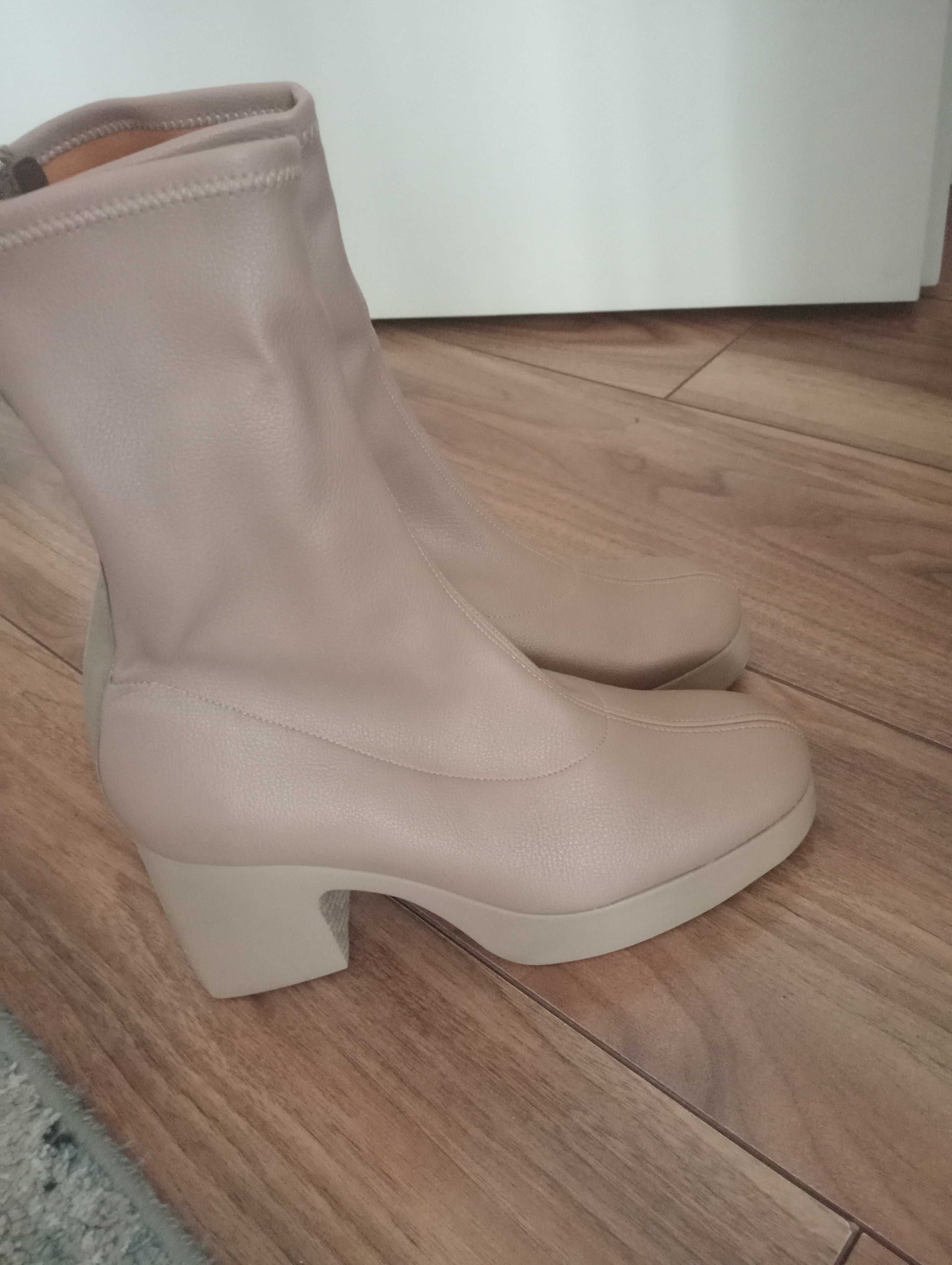 Buty damskie rozm.40 wonders