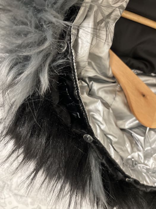 Куртка жіноча р.46/48