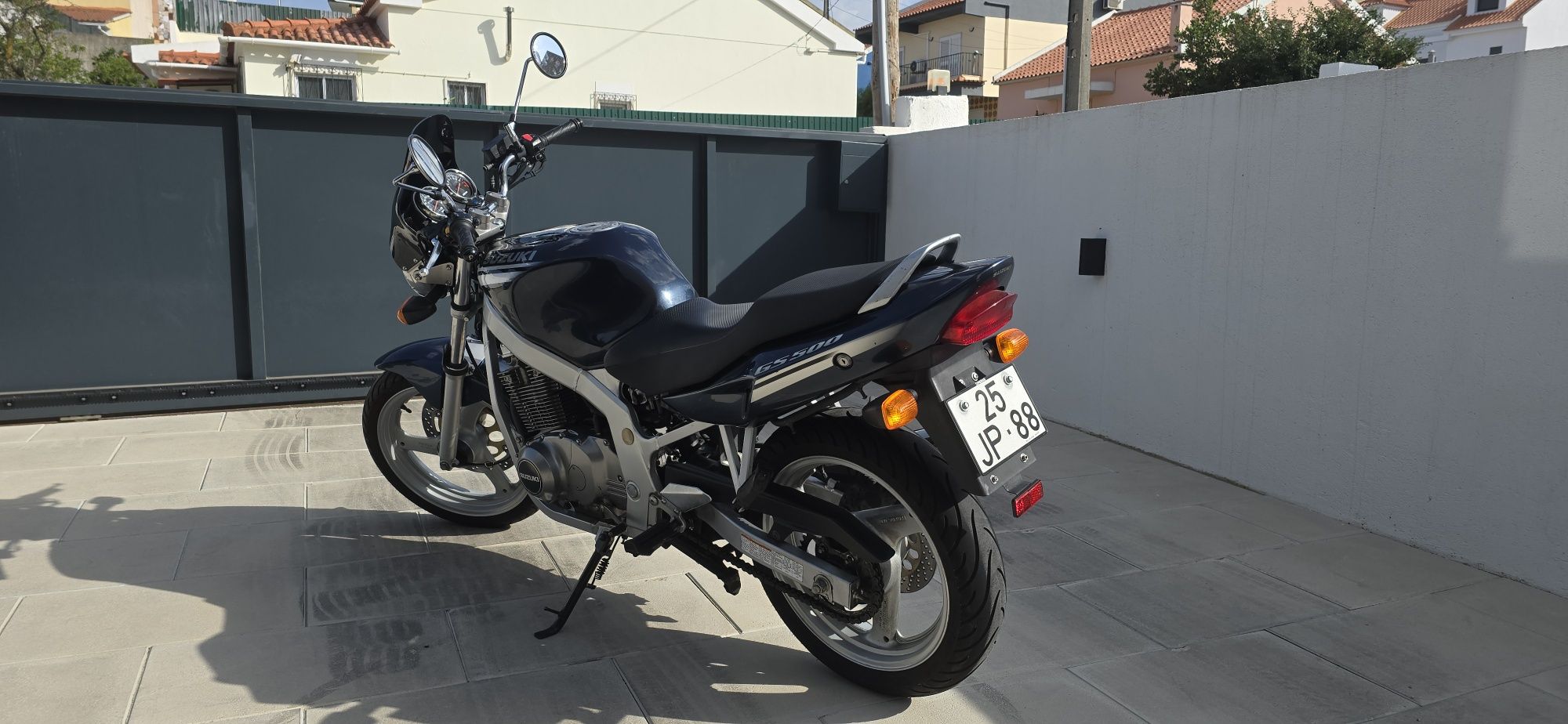 Suzuki GS500E 2010 • 25kW A2 • Revisão Recente