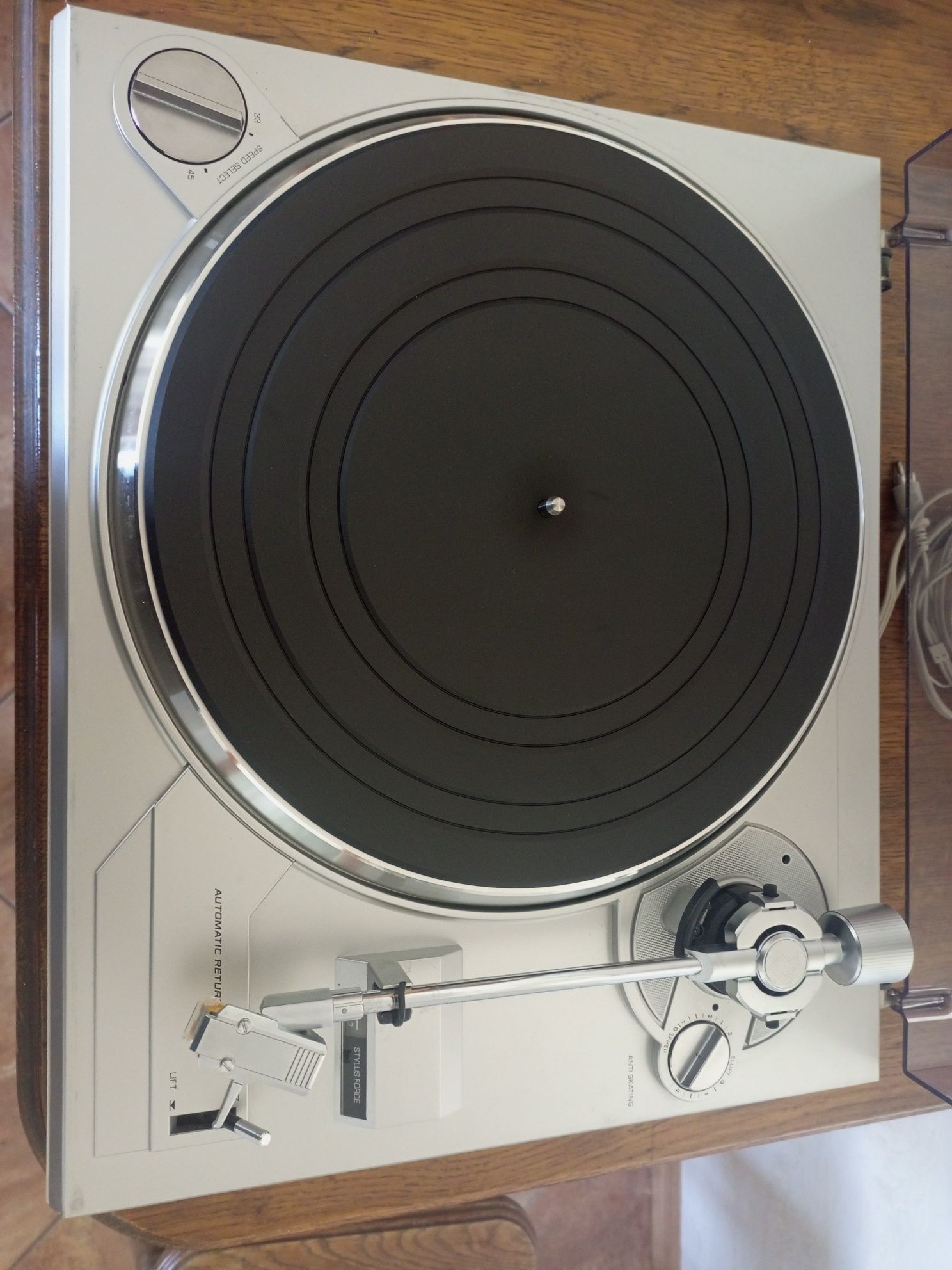PHILIPS F7122 вініловий програвач