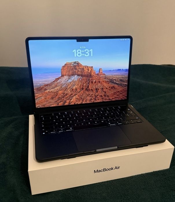 Macbook Air M2 13.6" 2024 Midnight Apple 100% Kondycji + Torba