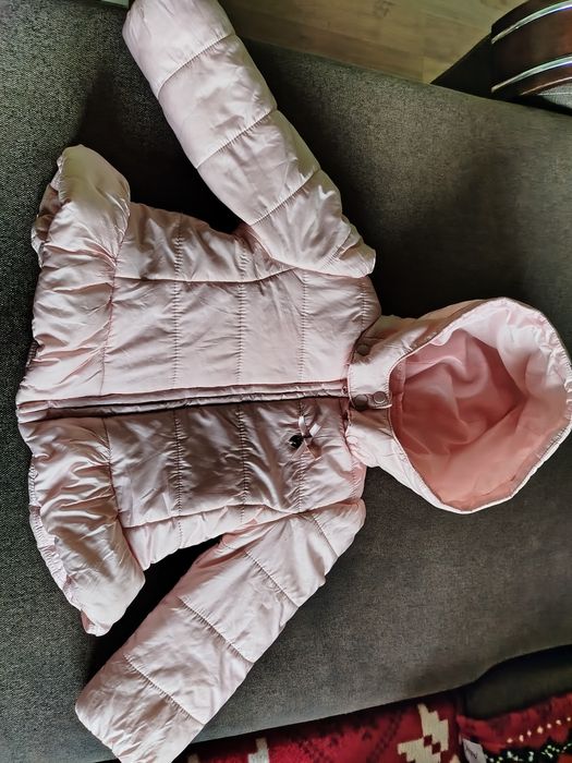 Віддам курточку на дівчинку