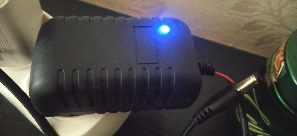 Блок живлення питания зарядка 24v 2a НЕ РАБОЧИЙ