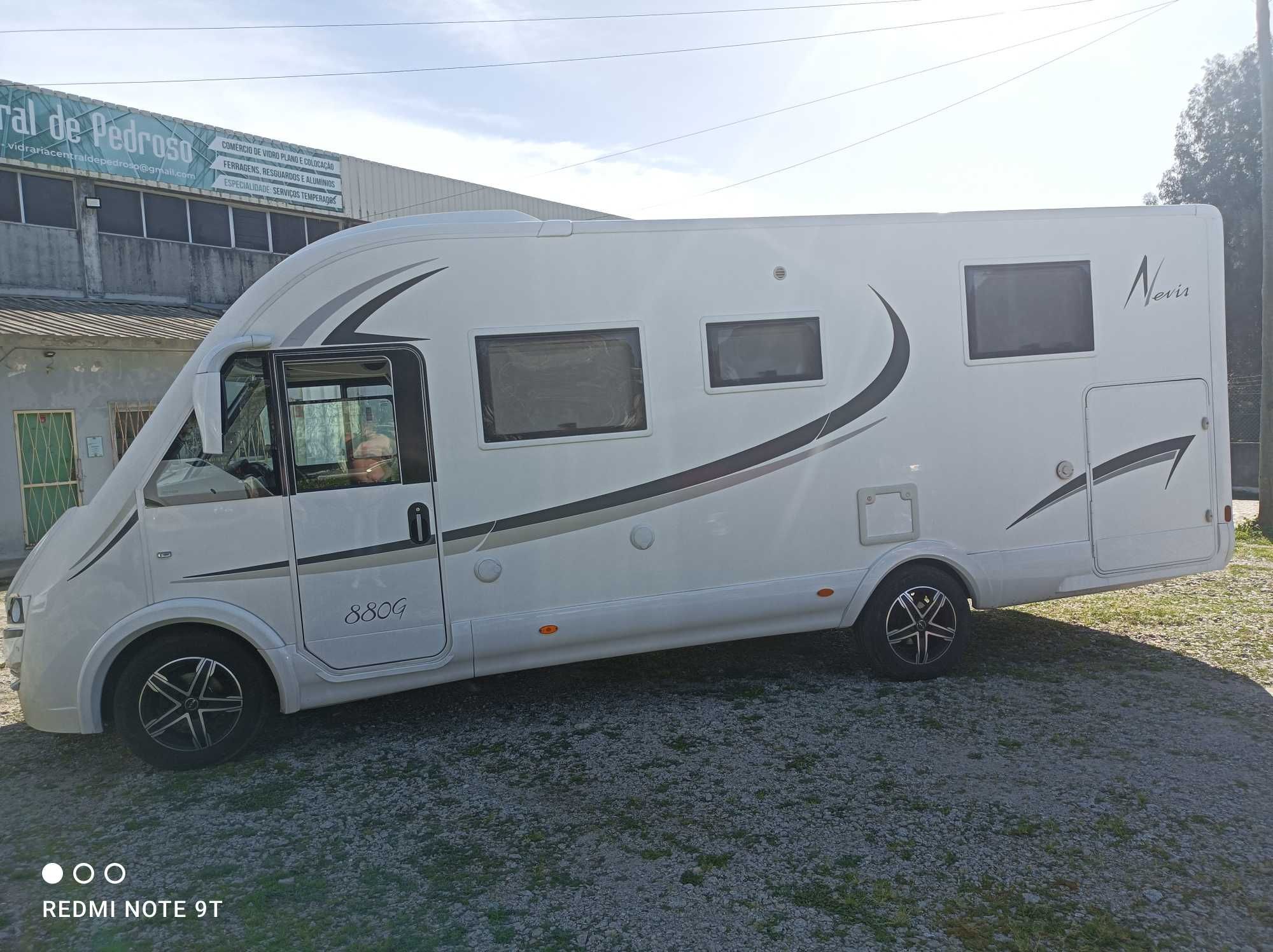 AUTOCARAVANA INTEGRAL McLOUIS NEVIS 880 G VERSÃO LUXO