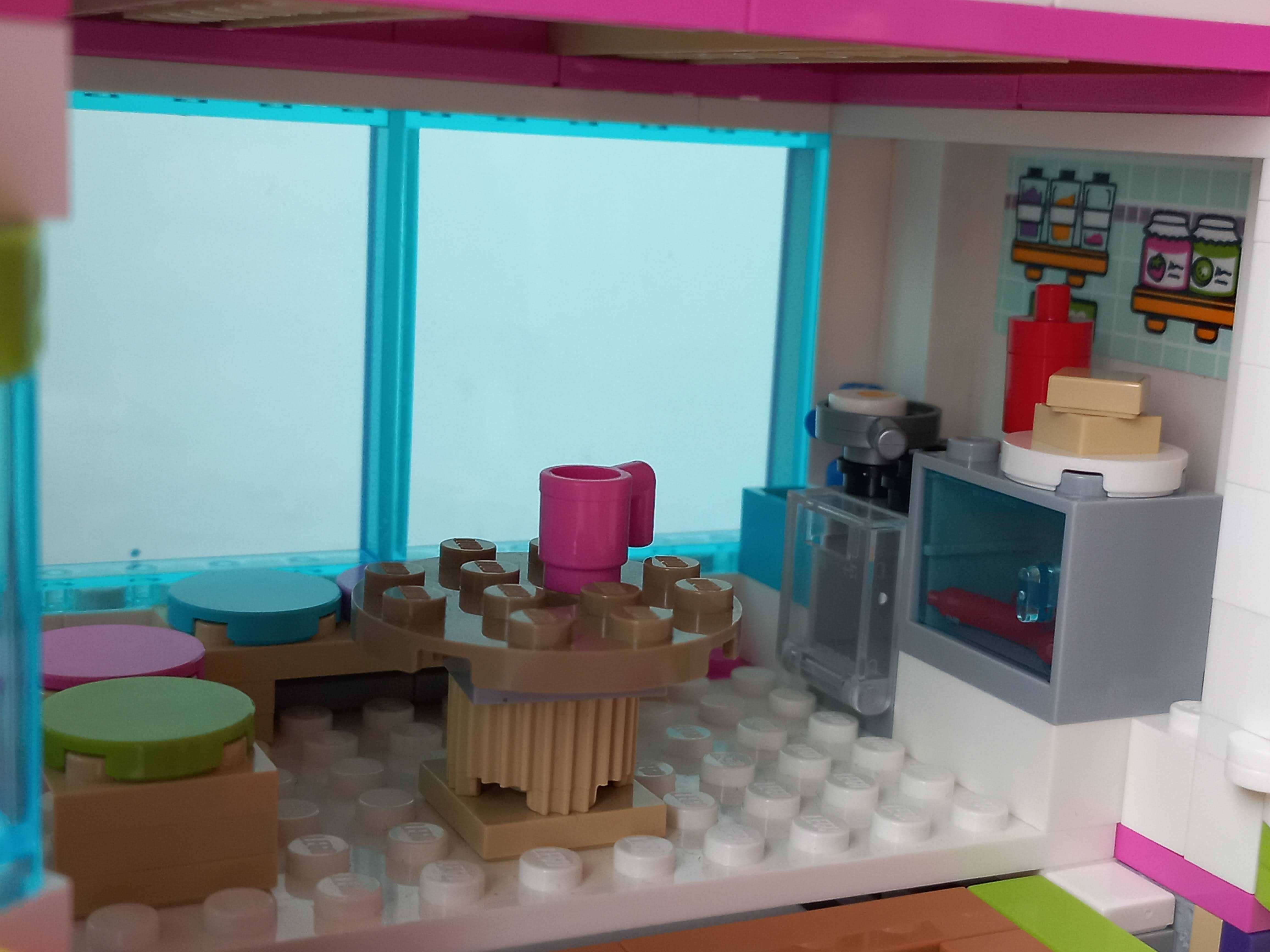 Конструктор Lego Friends Автобус для друзів 778 деталей,коробка(41395)