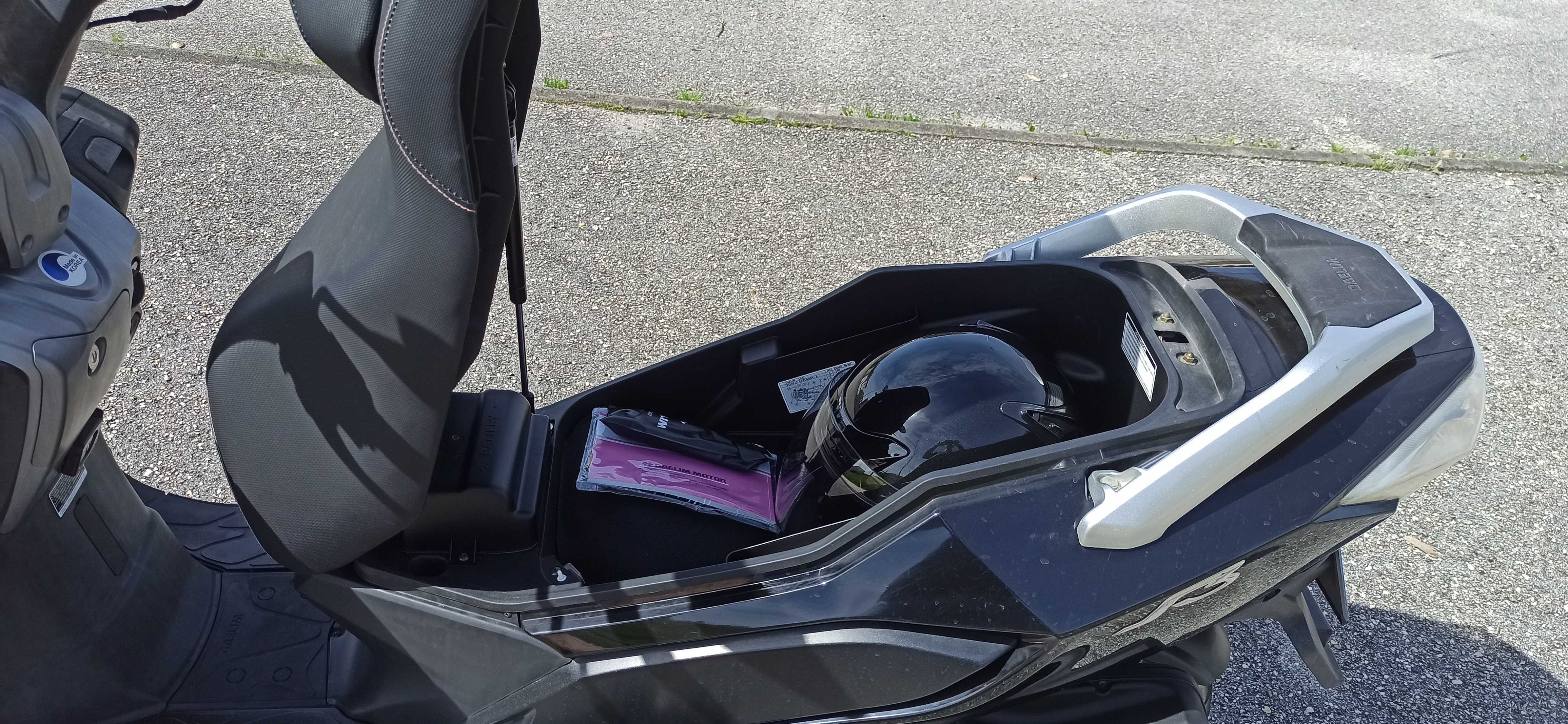 Maxi Scooter Daelim S3 125cc 2011