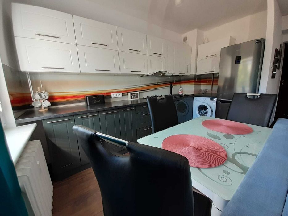 Wynajmę zadbane mieszkanie 2-pokojowe Osiedle Staszica . 1 Piętro !