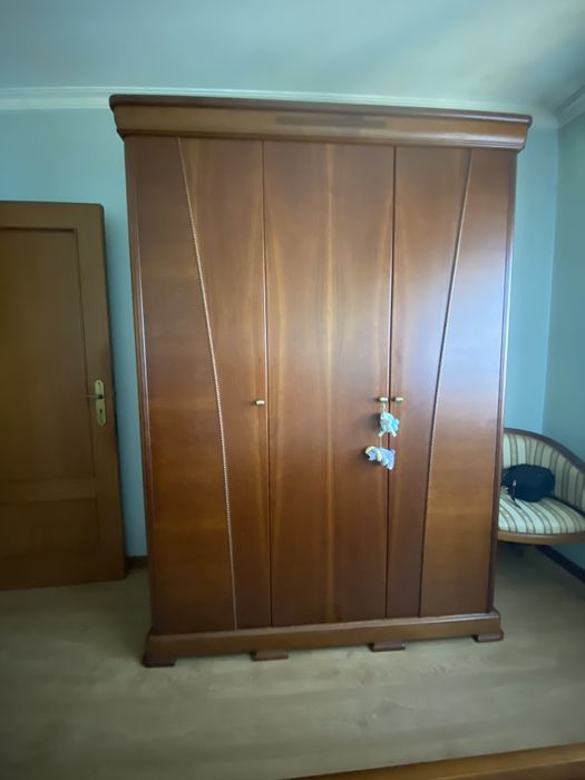 Quarto de casal em madeira maciça cerejeira