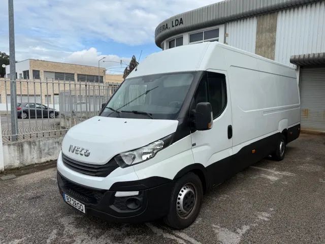 Iveco daily longa rodado simples automática