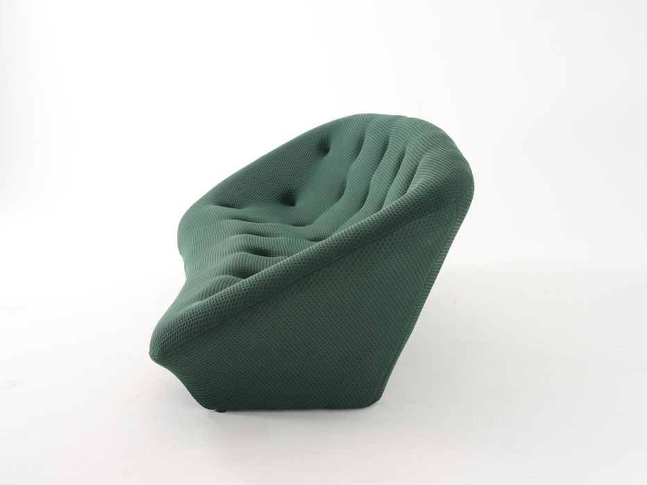 Sofá triplo estilo Ploum da Ligne Roset