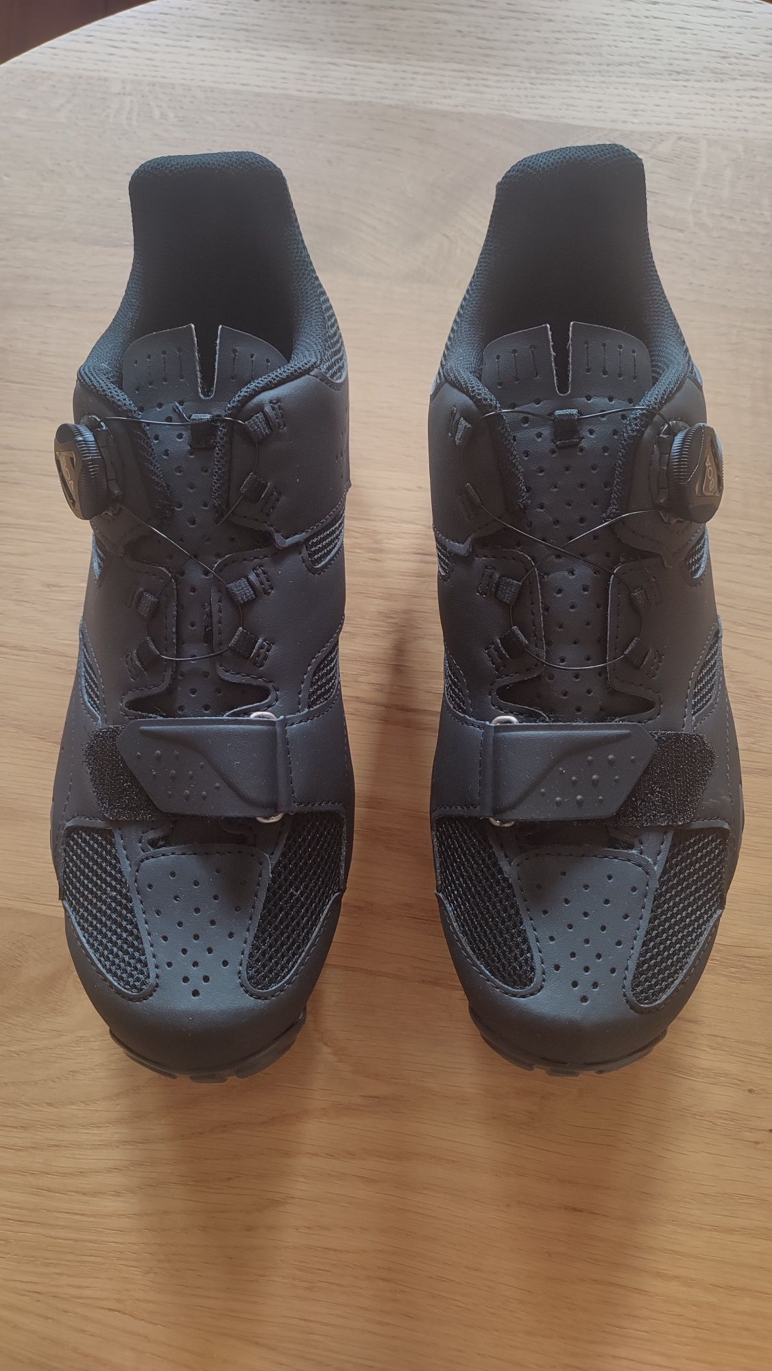 Buty Giro Cylinder II rozmiar 44 z blokami SPD