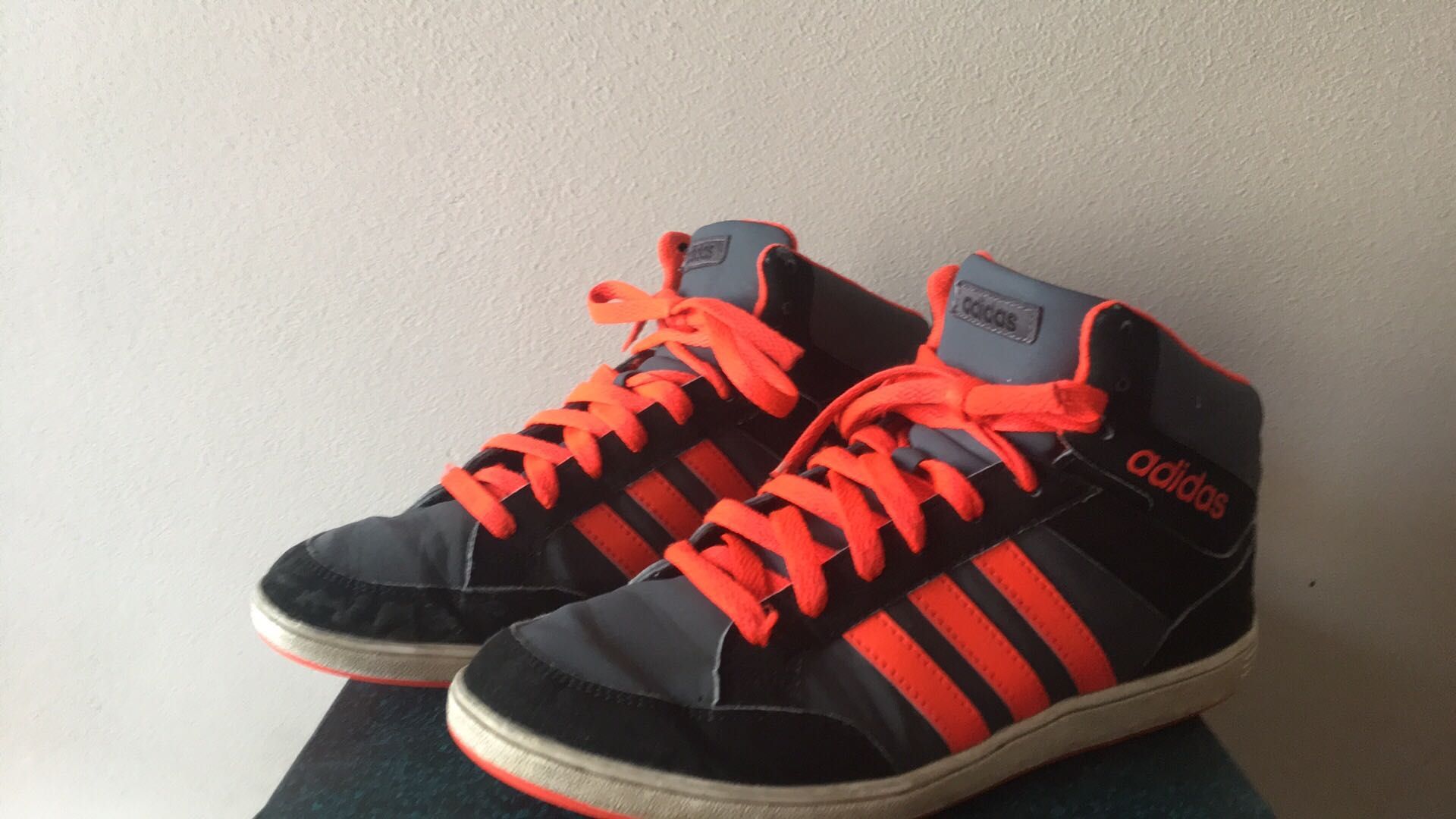 Adidas  HOOPS - wysokie buty sportowe, adidasy rozmiar 40