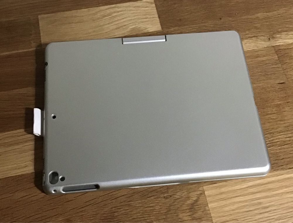Capa com teclado para ipad 9.7 rotativa
