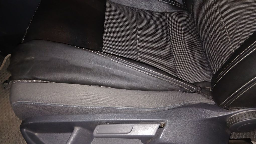 Продам VW Golf Plus 1,6 mpi