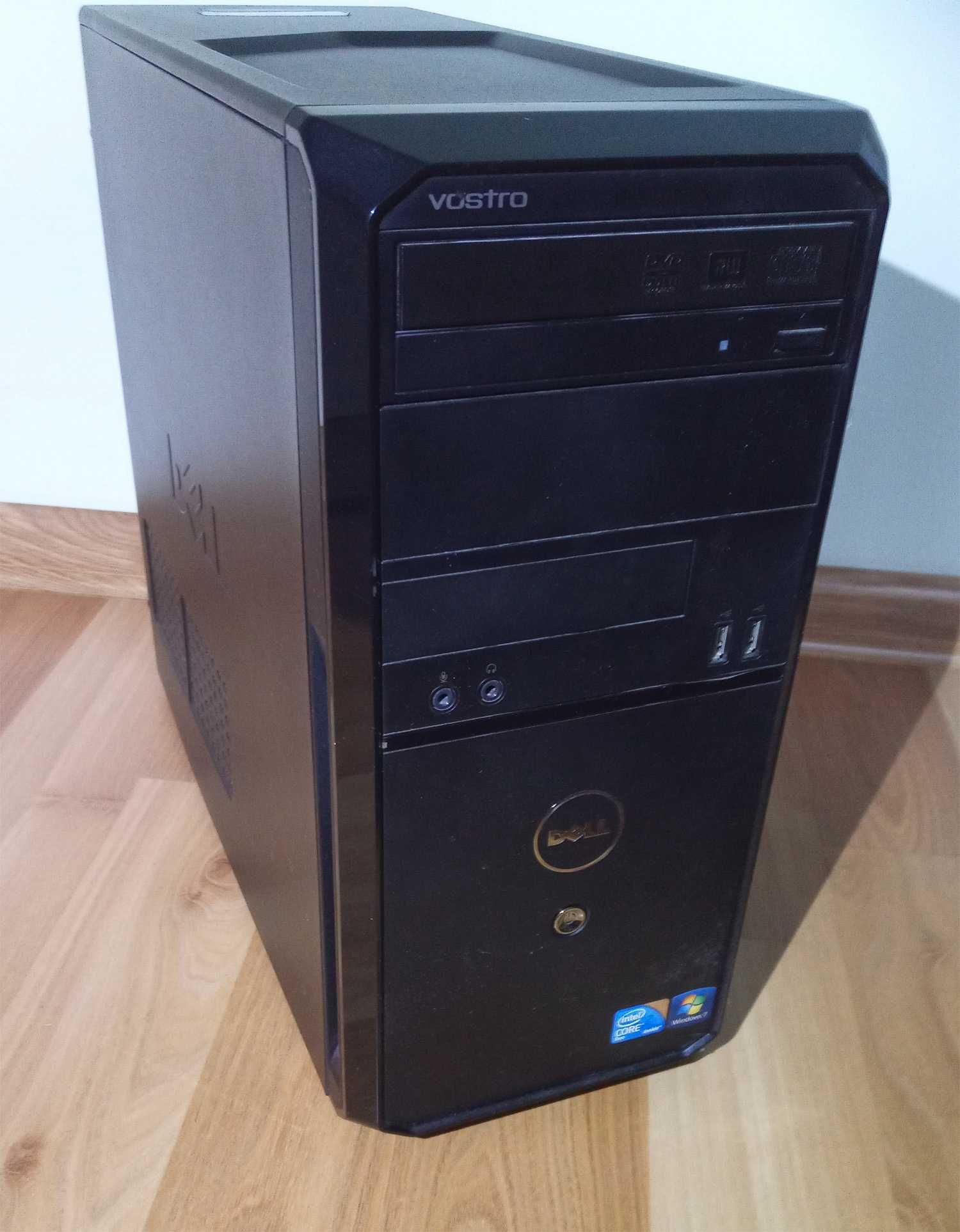 Komputer stacjonarny i5 3,1 GHz x 4, dysk SSD 256 GB. Win 11.