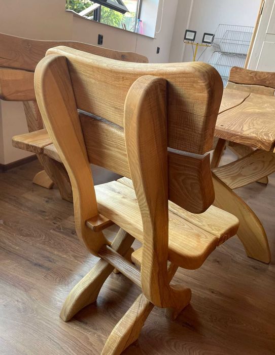 Meble ogrodowe z twardego drewna