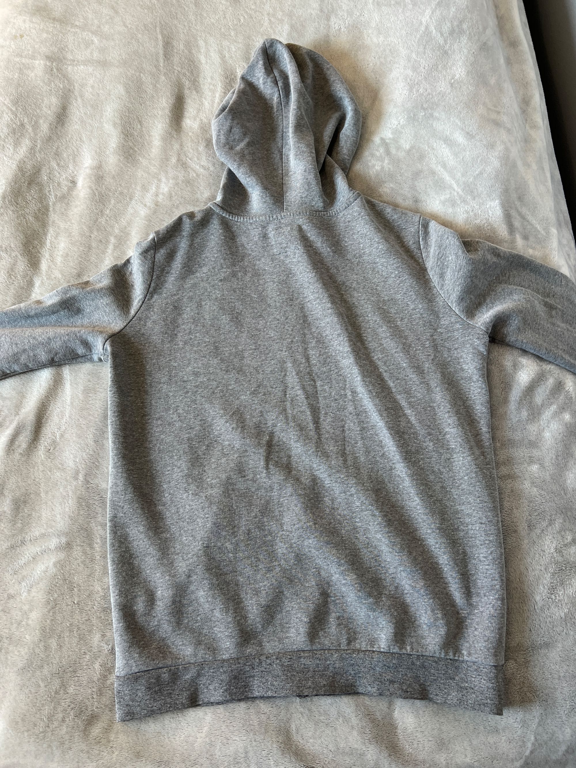 Sweter / bluza z kapturem rozsuwana szara - sinsay