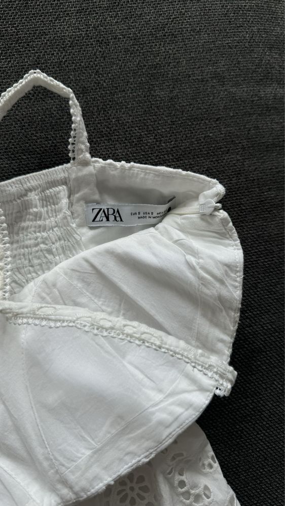 Сукня вишита від zara
