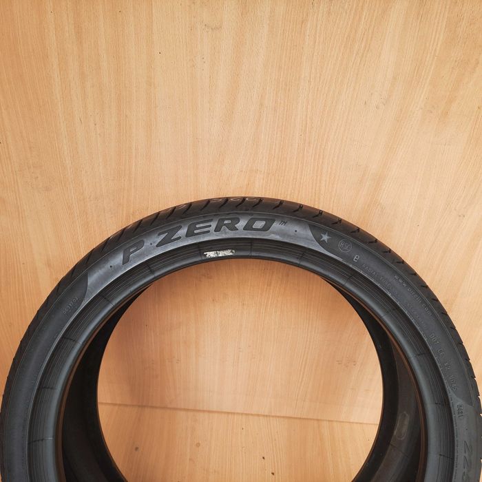 para Pirelli P Zero 225/40 R19 93Y RSC XL 5,8mm