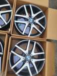 Felgi aluminiowe 5x120 7j et 29 17" msw 28