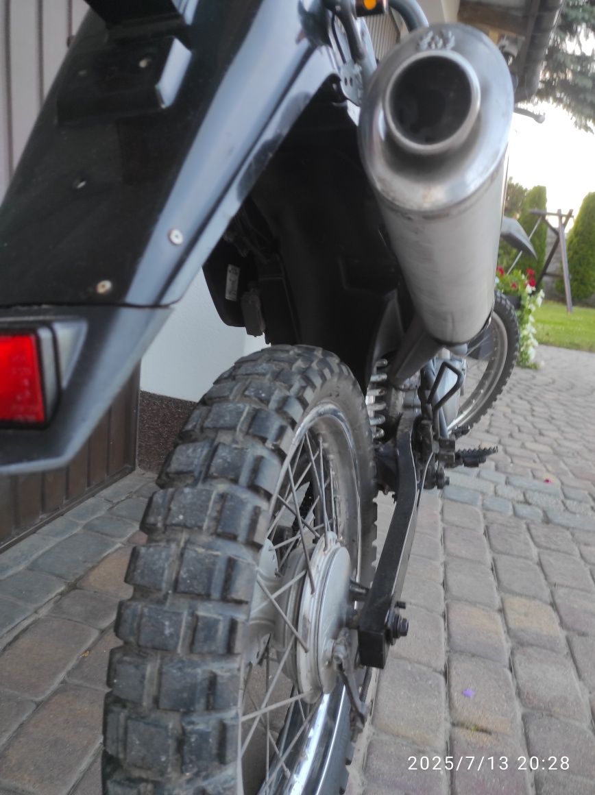 Suzuki dr 125 enduro