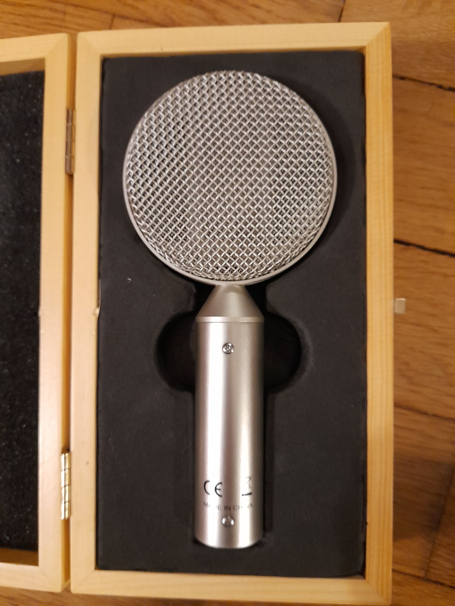 Mikrofon wstęgowy t.bone RM 700