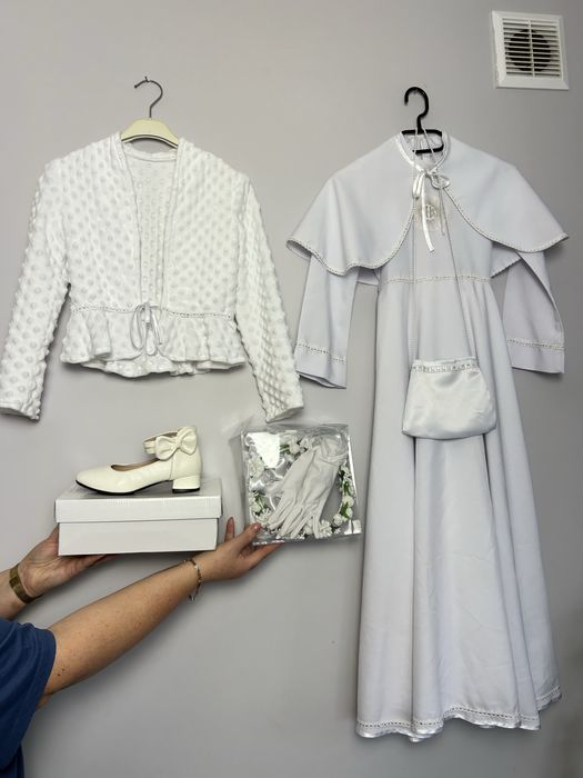 Komplet dla dziewczynki -Alba ,2xbolerko, buty i alcesoria