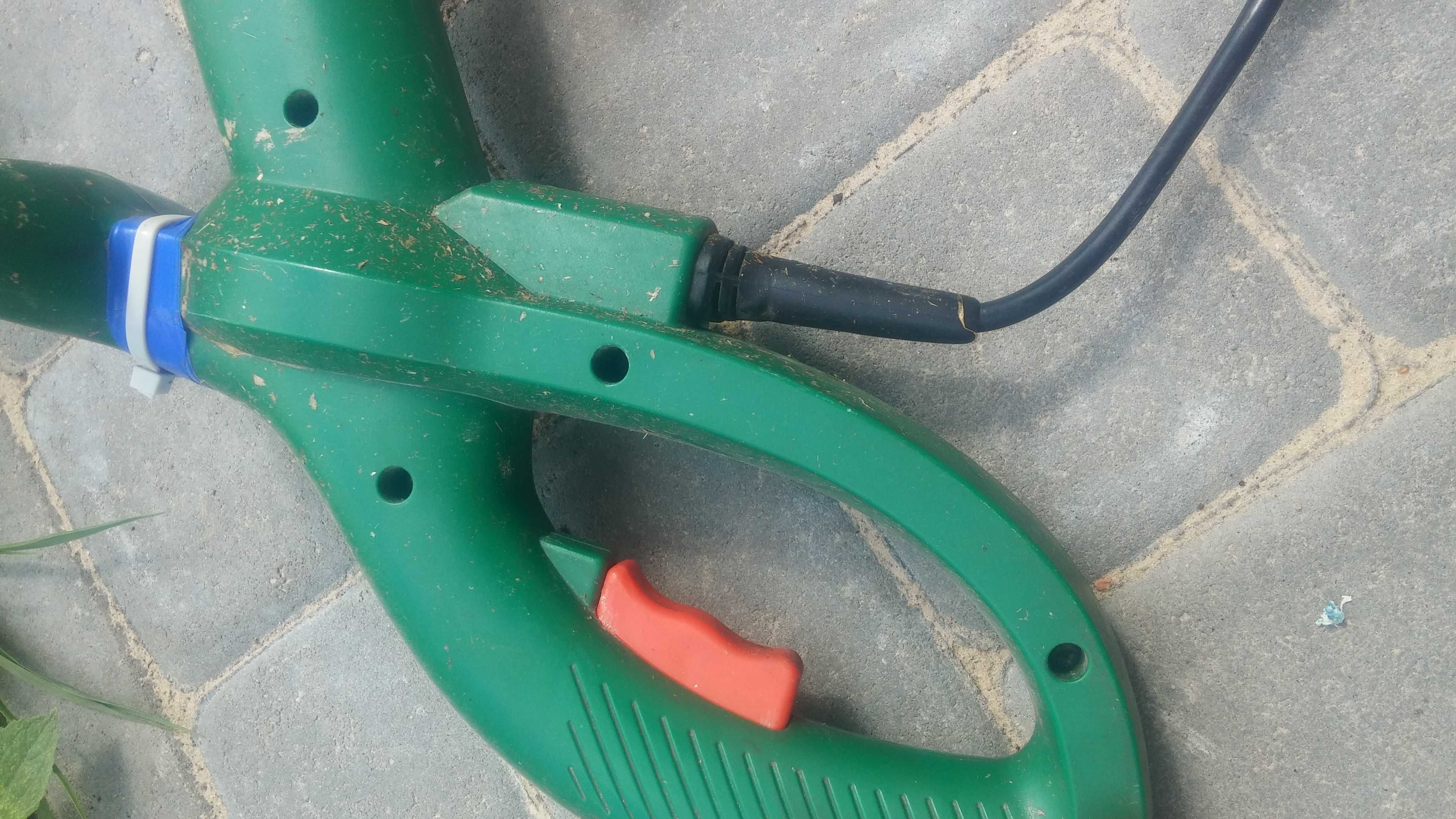Триммер black&decker GL301