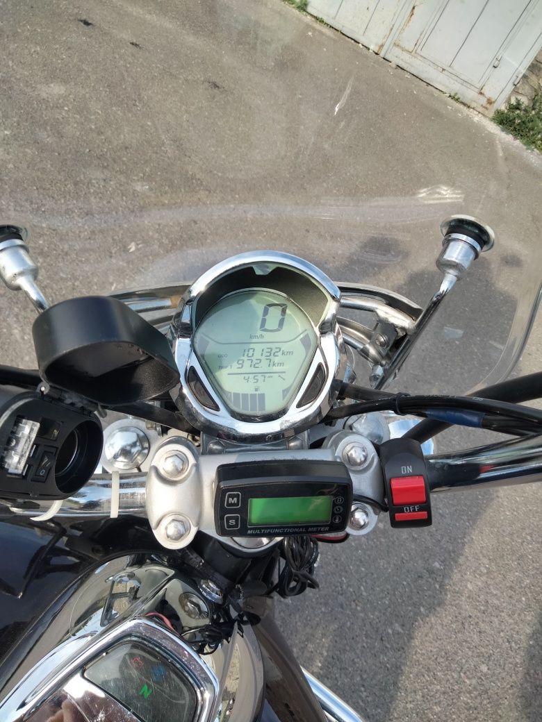 Мотоцикл Bajaj AVENGER cruise 220