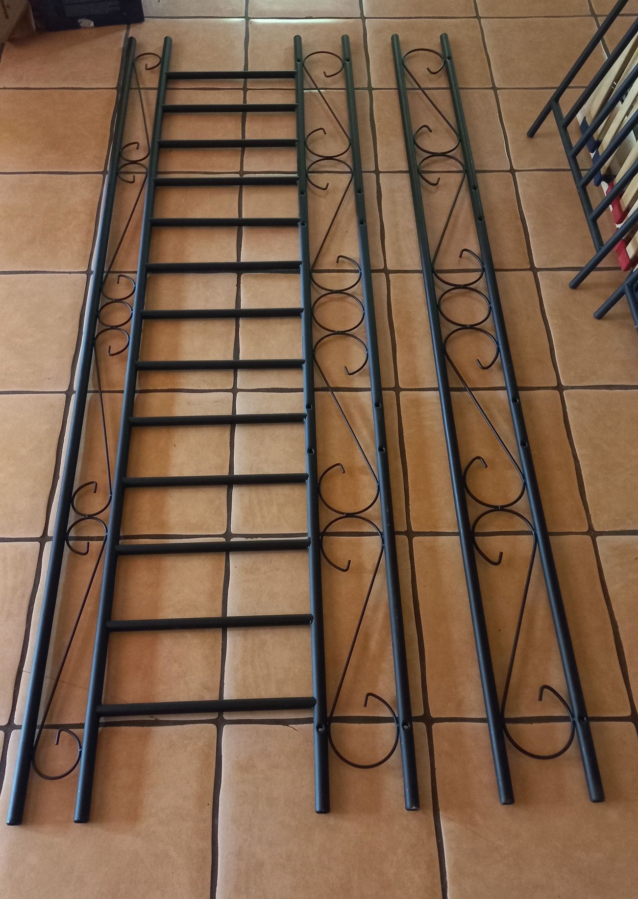 Łóżko metalowe czarne 90x200cm