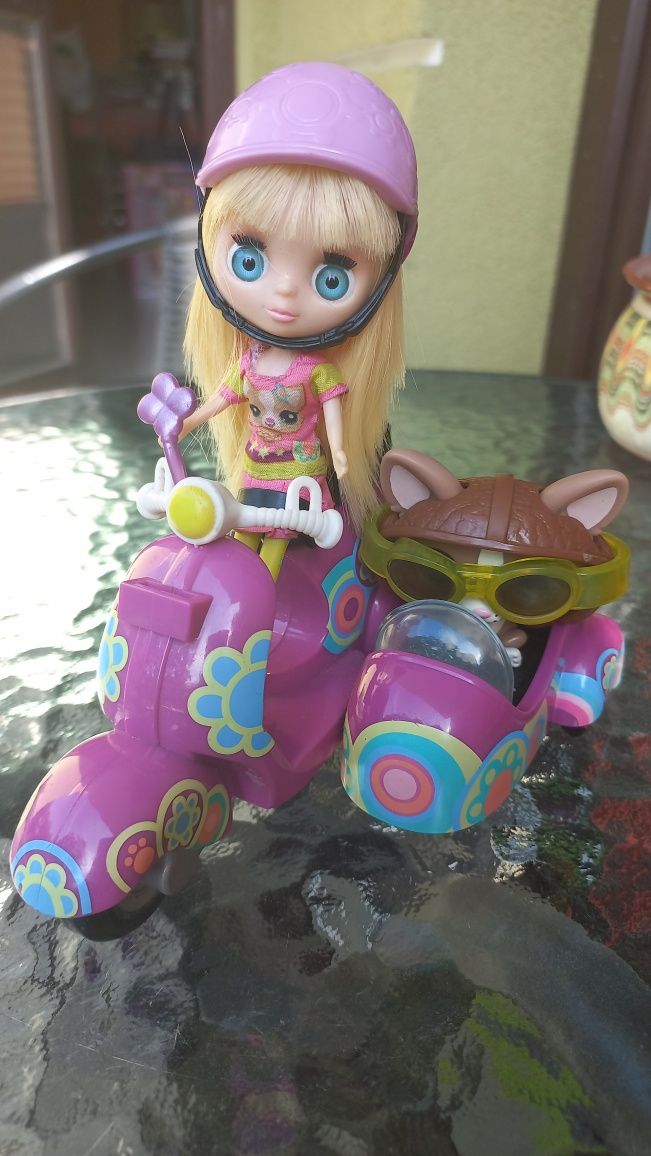 Lalka Littlest Pet Shop zestaw skuter