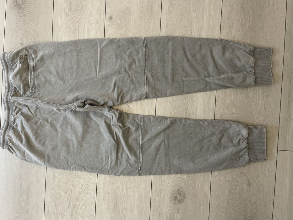 Spodnie dresowe rozmiar 158 Reserved