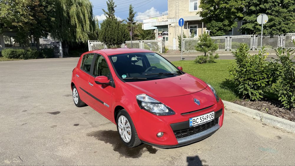 Авто renault clio 2009 рено кліо автомобіль