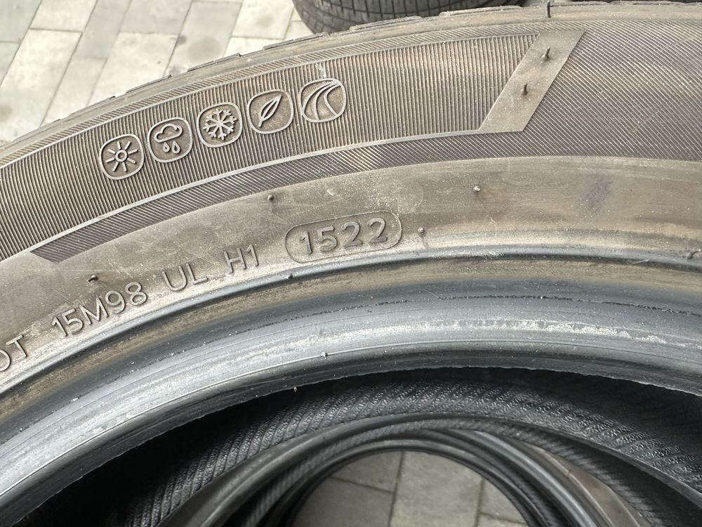 235/55/19 hankook caloroczne 2022r jak nowe