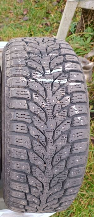 Продам  шину Kumho