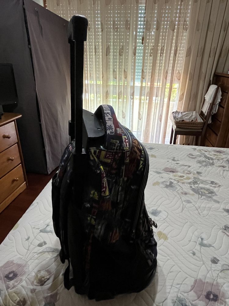 Mochila / Troley marca Totto