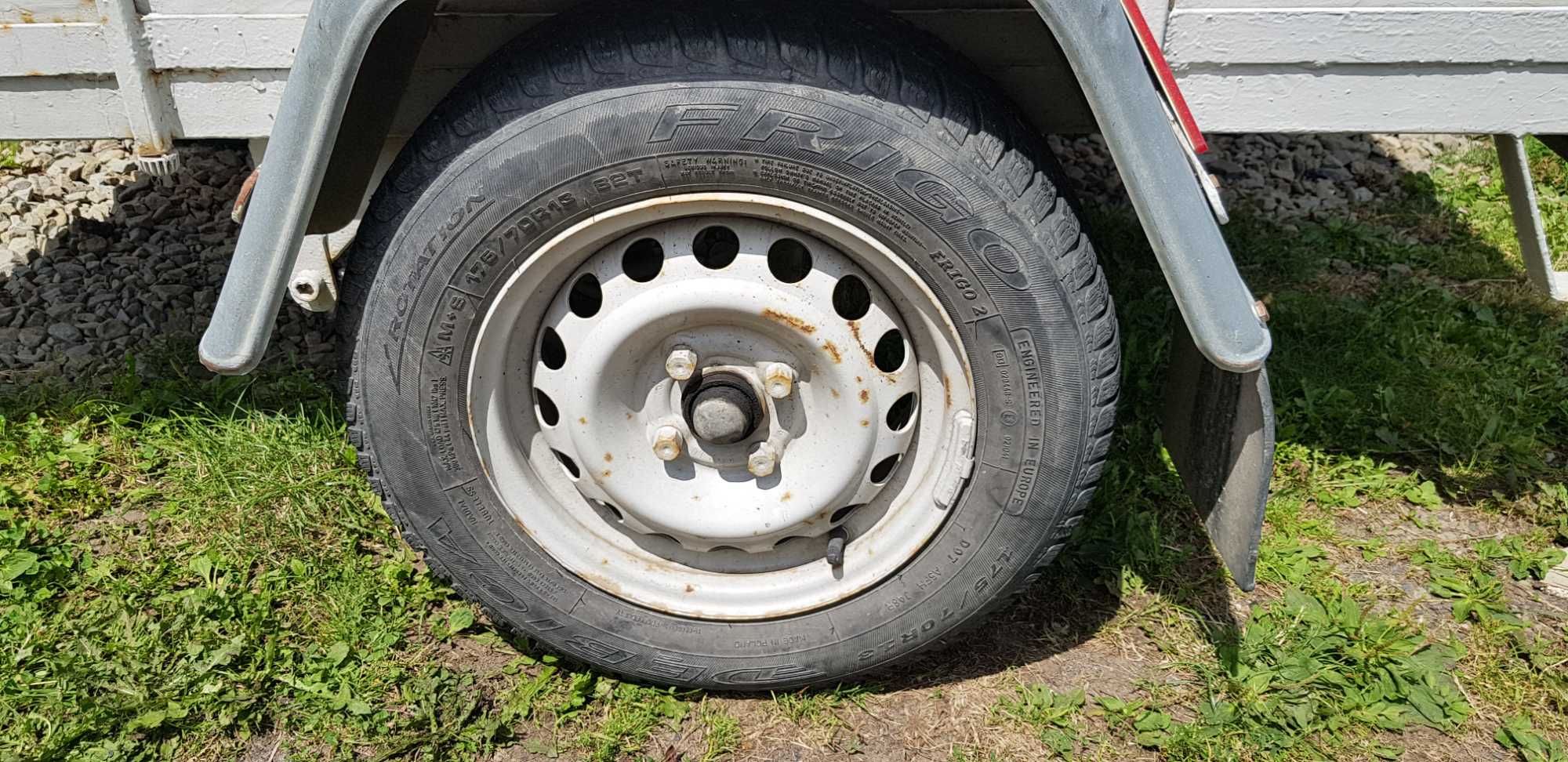 Opony zimowe  Dębica 175/70 r15 2szt