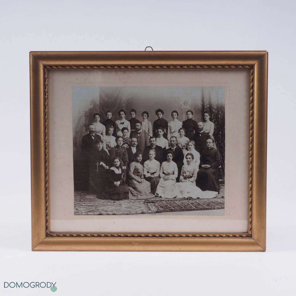Stara fotografia  maturzystek w Czerniowcach na Bukowinie z roku 1902