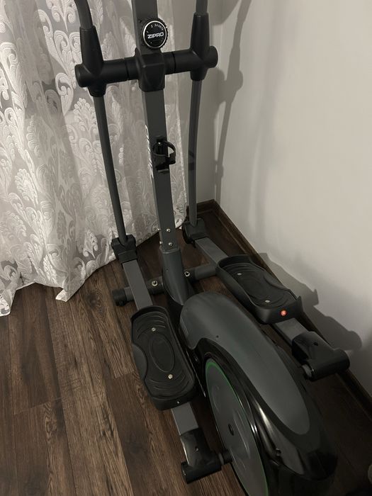 Orbitrek Trenażer eliptyczny magnetyczny Zipro Hulk 150 kg