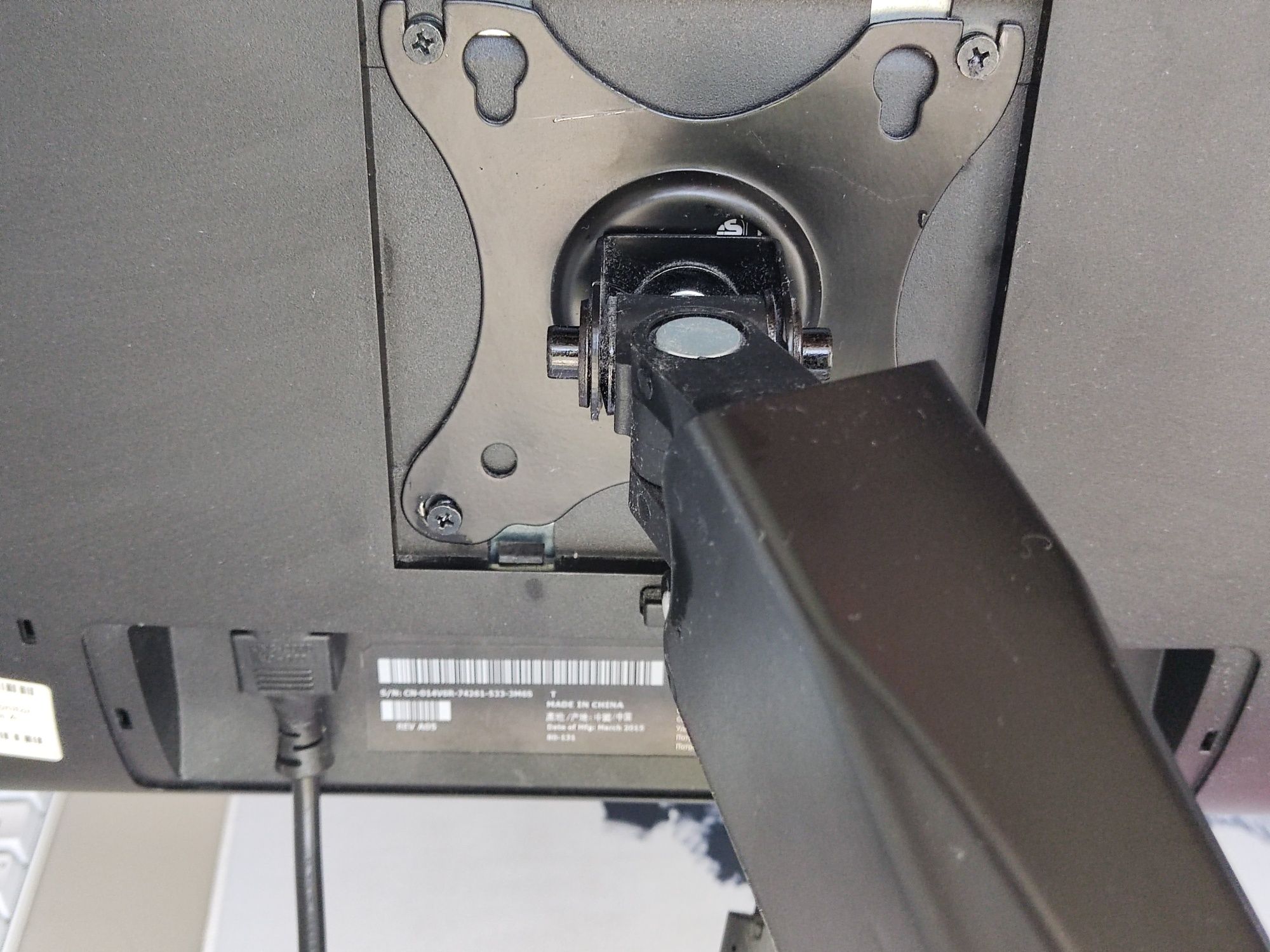 Dwa monitory Dell P2214Hb 21" + uchwyt