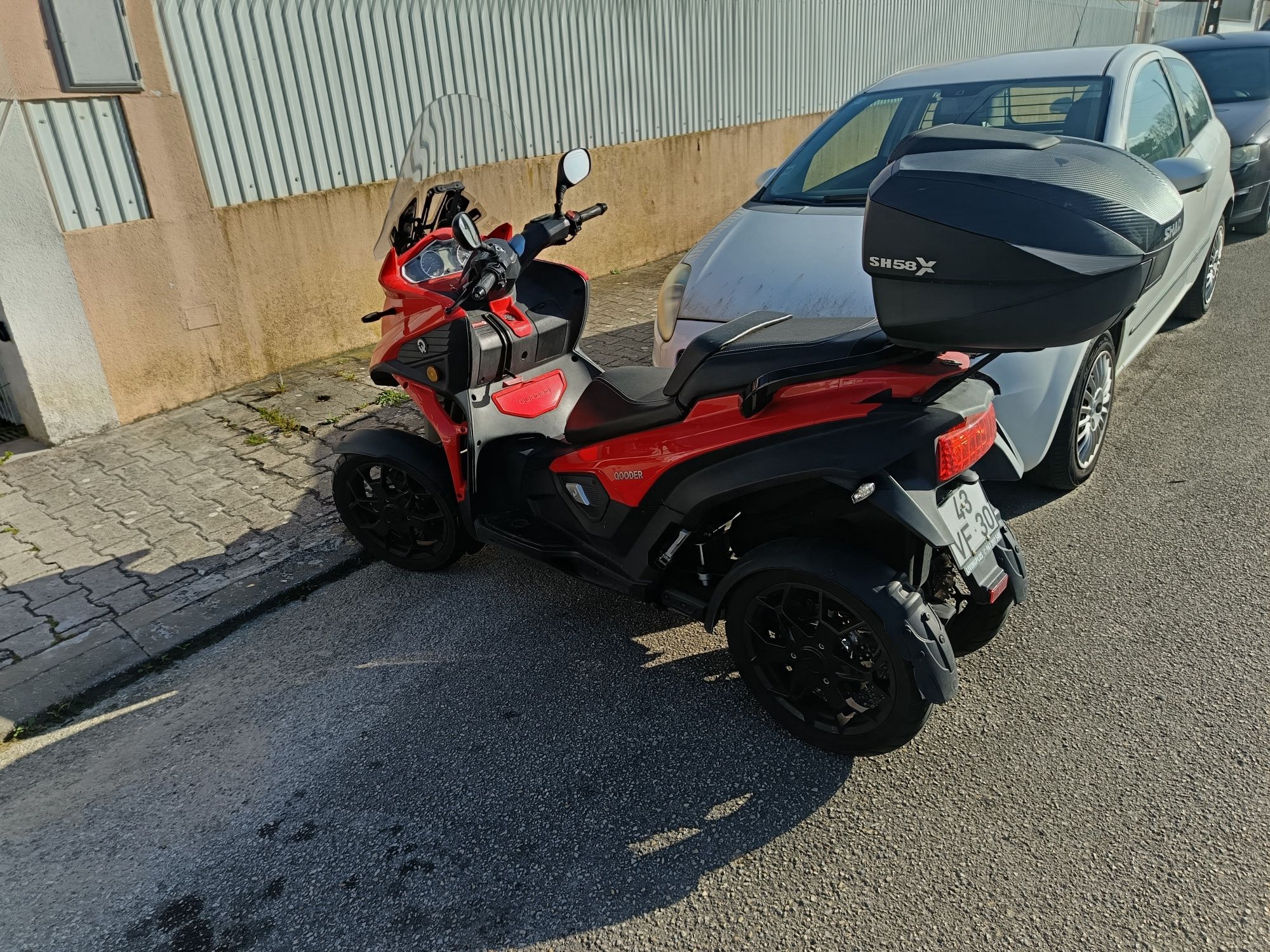 Qooder 350cc carta de carro