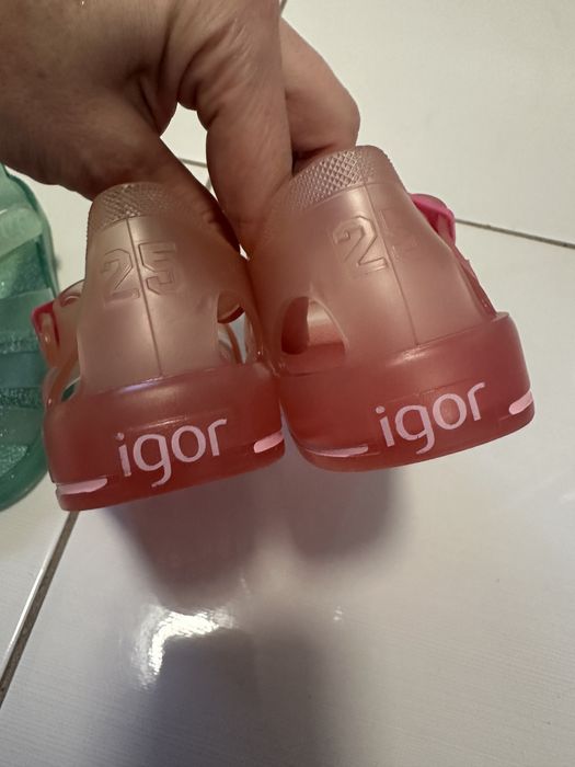 Сандалі,босоніжки igor