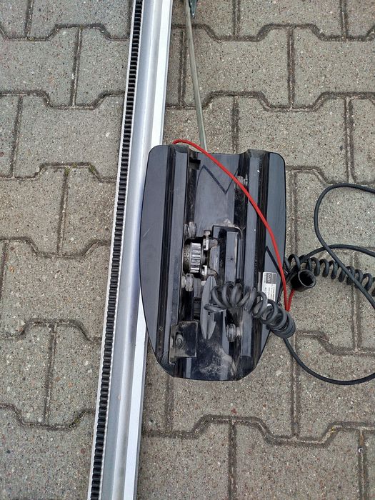 Napęd do bramy garażowej podnoszonej